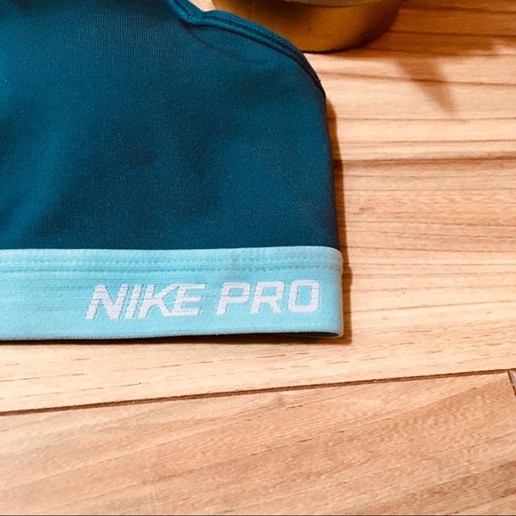 Nike Pro Teal and Turquoise Sports Bra - Picture 3 of 5
